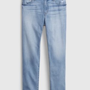 GAP Mid Rise Girlfriend Jeans with Washwell size 26, NWT